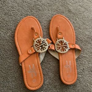SIZE 7.5 WOMANS SANDALS